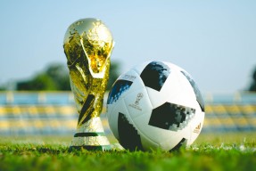 世界杯2026-黑马狂奔，喀麦隆碾压匈牙利，巴雷拉独舞闪耀2026世界杯F组