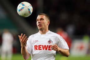 开云体育-基耶萨接管奥运关键战，埃及最后时刻绝杀突尼斯